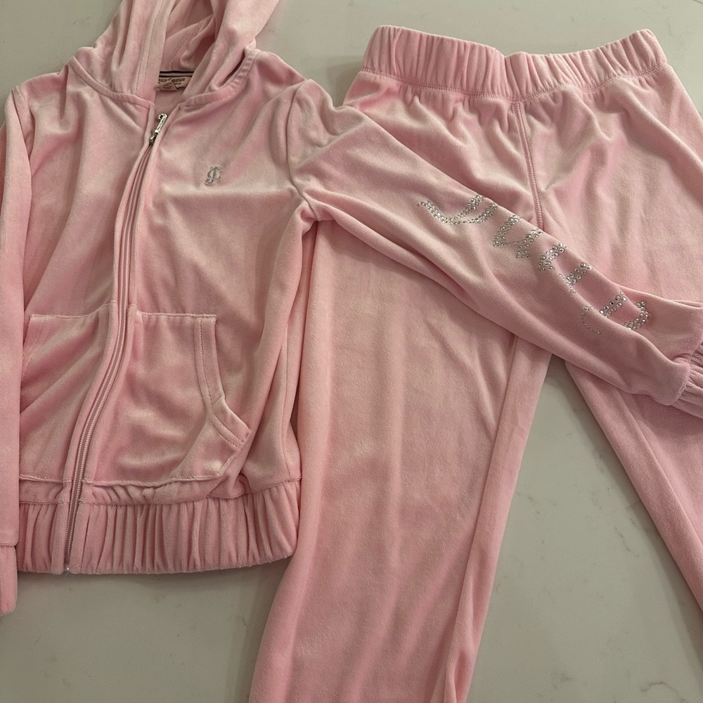 Juicy Couture Kids Light Pink Velour Set
